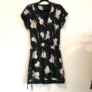 Banana Republic Black Floral Mini Dress; Size M